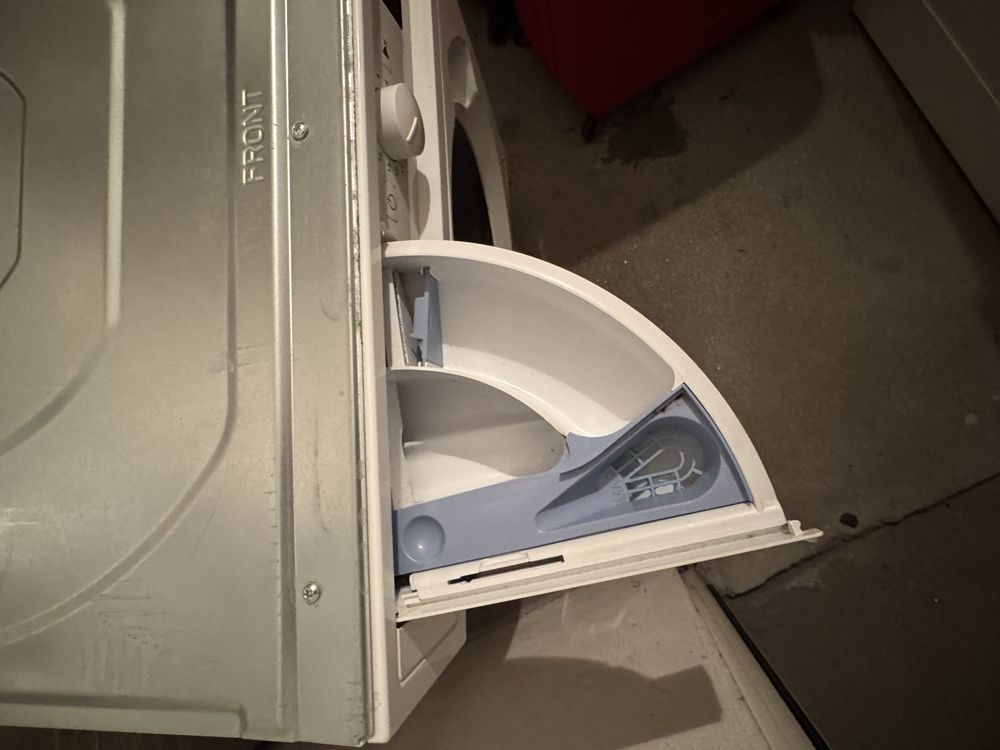 Máquina de Lavar e Secar de Encastre Hotpoint - BIWDHG861484EU