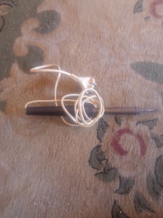 Sprzedam starą lutownice na chodzie