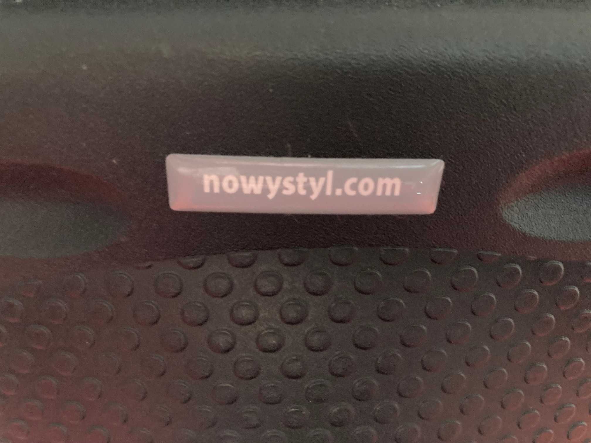 krzesło obrotowe dla dzieci Nowy Styl- stan bdb