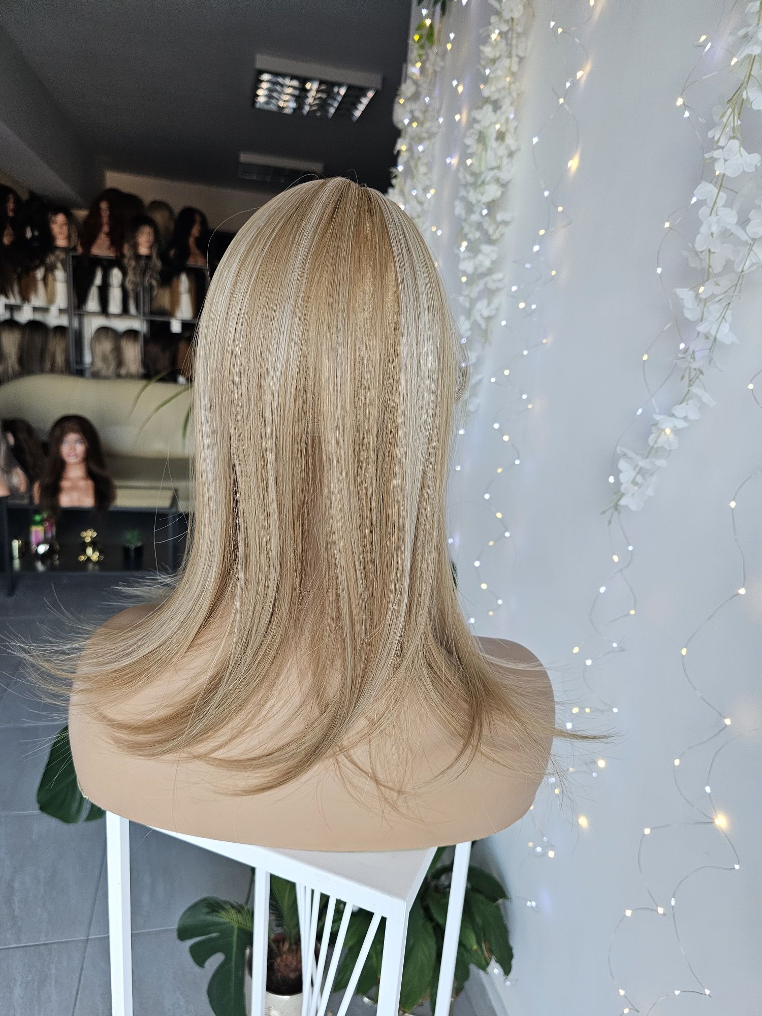 Mini tupet topper Iga miodowy blond refleksy naturalny efekt
