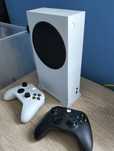 Xbox series s 512 gb wersja cyfrowa+ 2 pady
