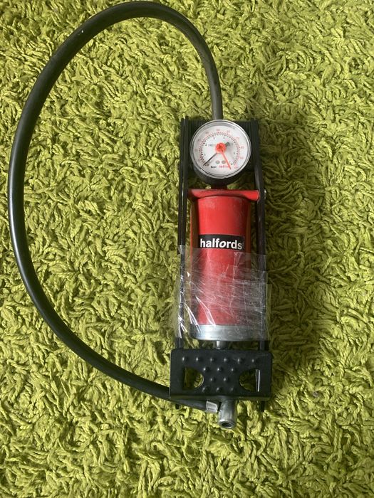 Ножной насос для накачивания шин