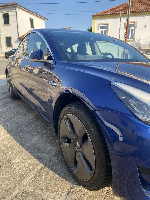 Tesla model 3 standard plus