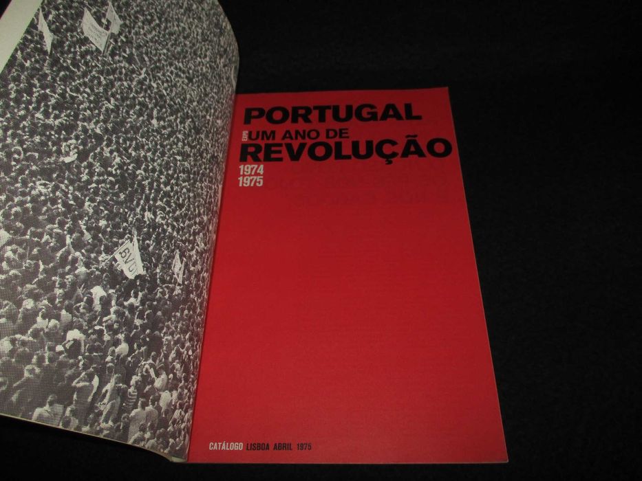 Livro Portugal Um Ano de Revolução 1974 Muito Raro