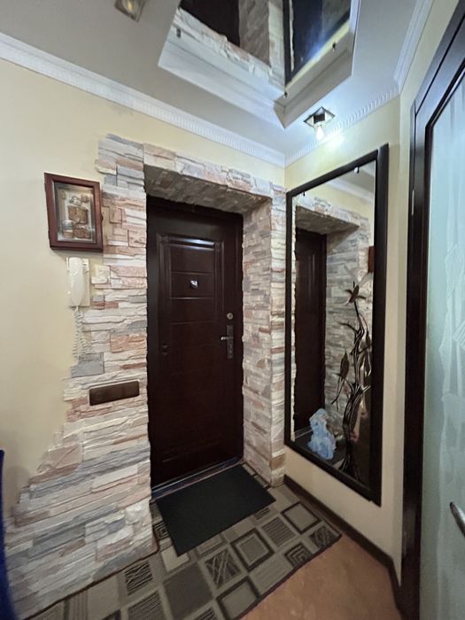 Продаж євро 2 кімнатної квартири з ремонтом! Чудова локація!