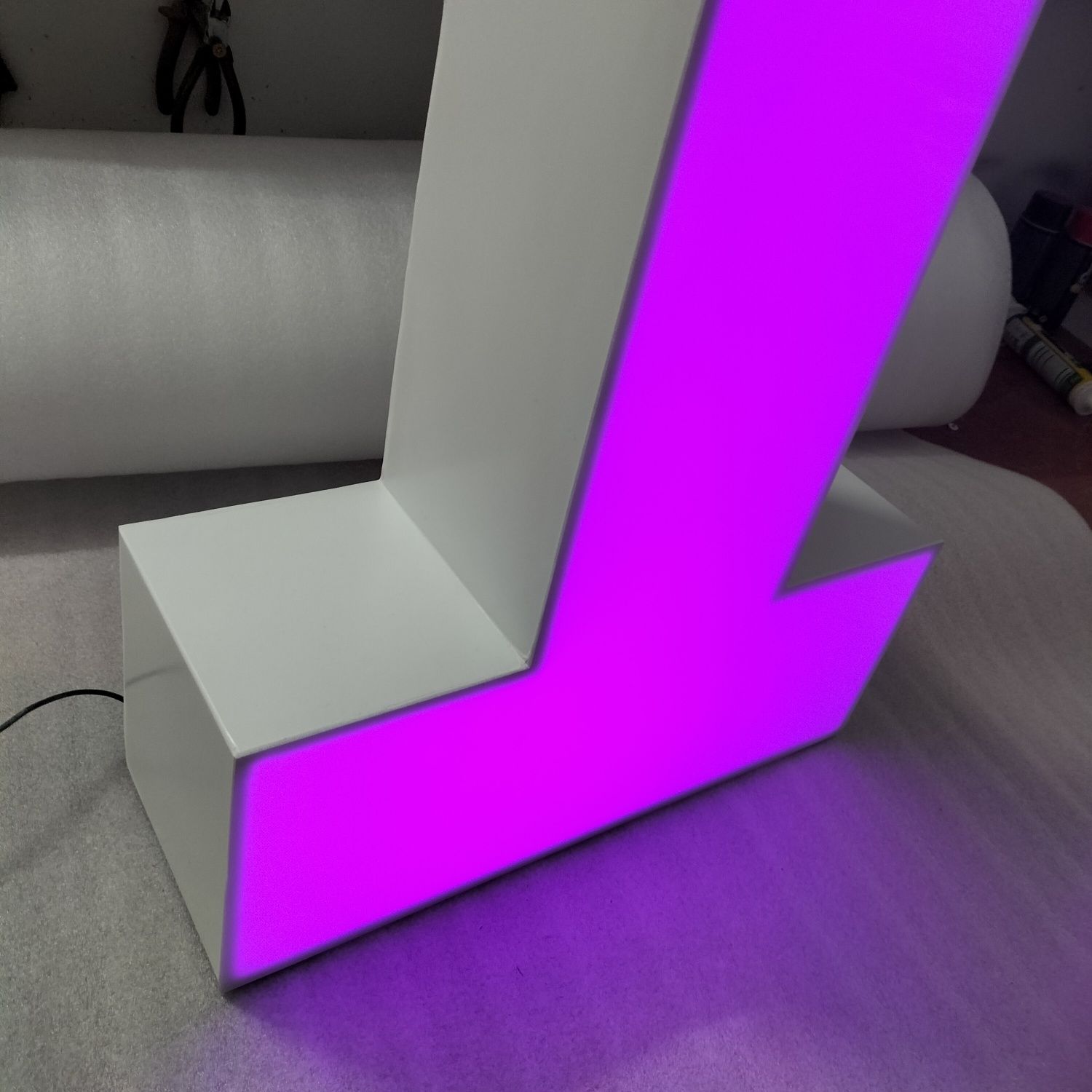 18 Napis osiemnastka  podświetlana 3D led rgb na pilota cyfry z pleksi