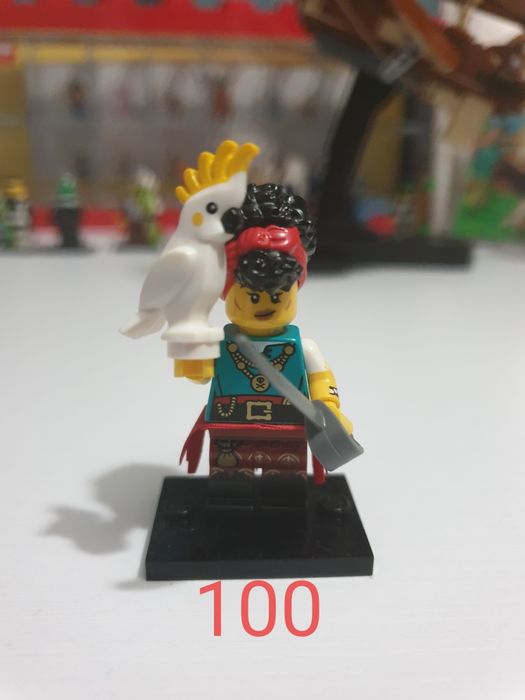 Lego minifigures. Лего мініфігурки