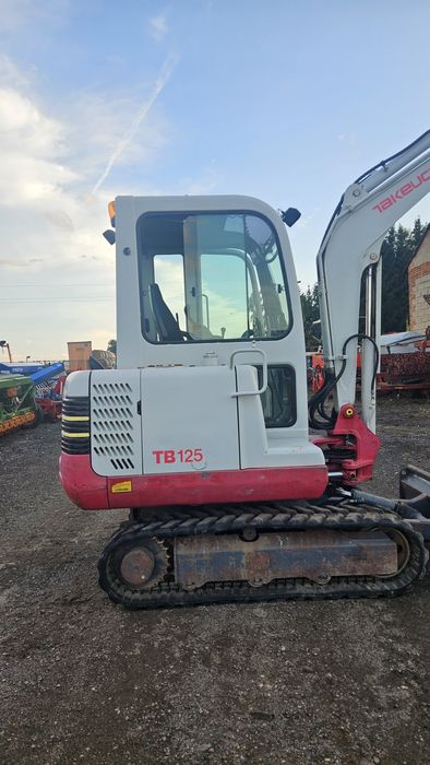 Minikoparka Takeuchi TB 125
