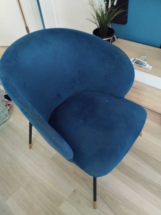Cadeirão de sala em veludo - azul escuro HOMA