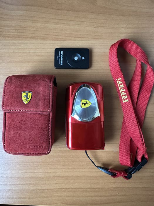 Фотоаппарат OLYMPUS Ferrari, без батареи