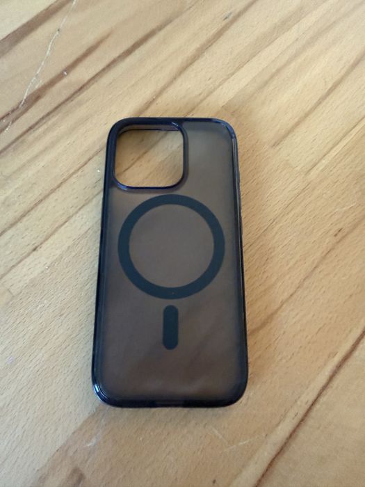 Nowy case Spigen magnetic Iphone 16 PRO MagSafe!