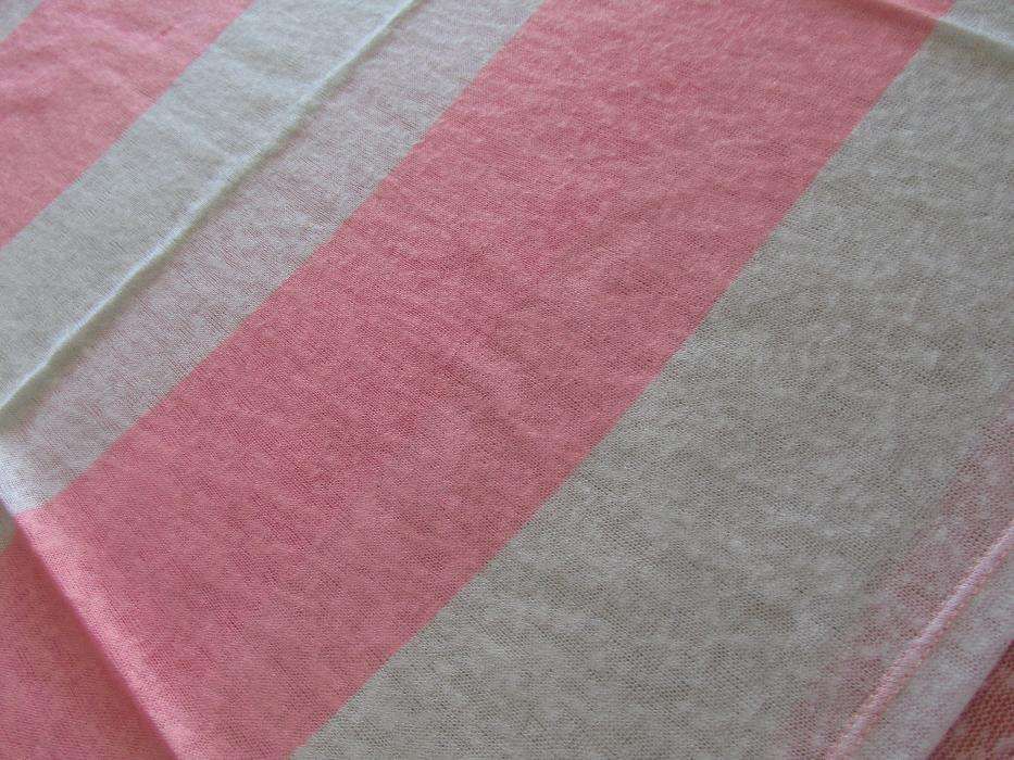 T-shirt Mango às riscas rosa e branco