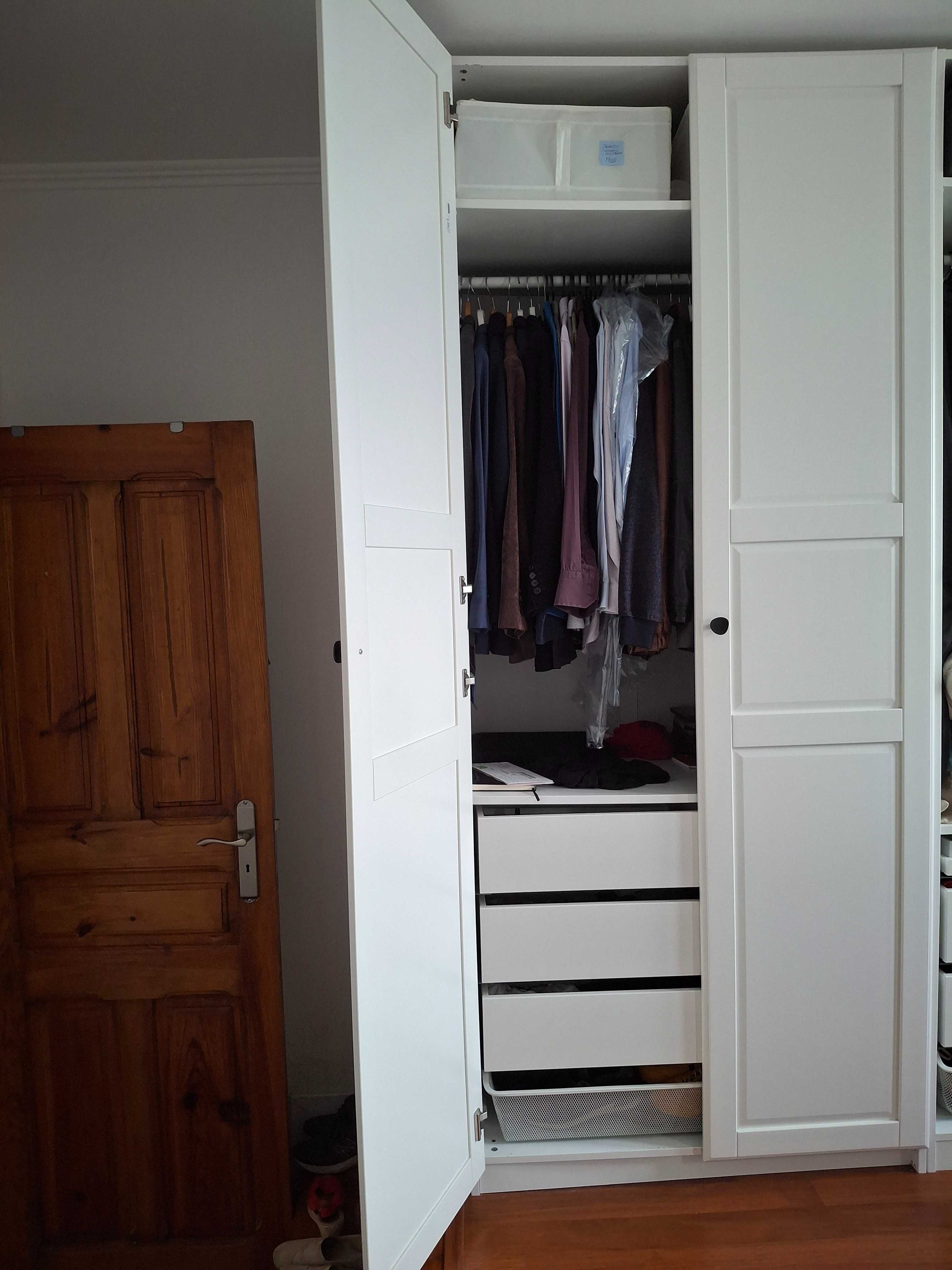 Roupeiro IKEA PAX 100×58×236 cm (ref. 502.145.60)