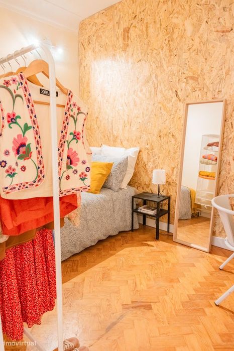 747247 - Quarto com cama de solteiro em...