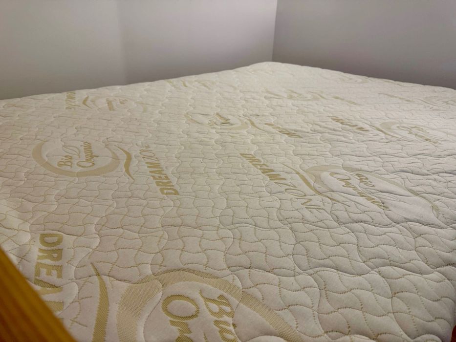 Sprzedam materac piankowy Dreamzone Gold 140x200 cm