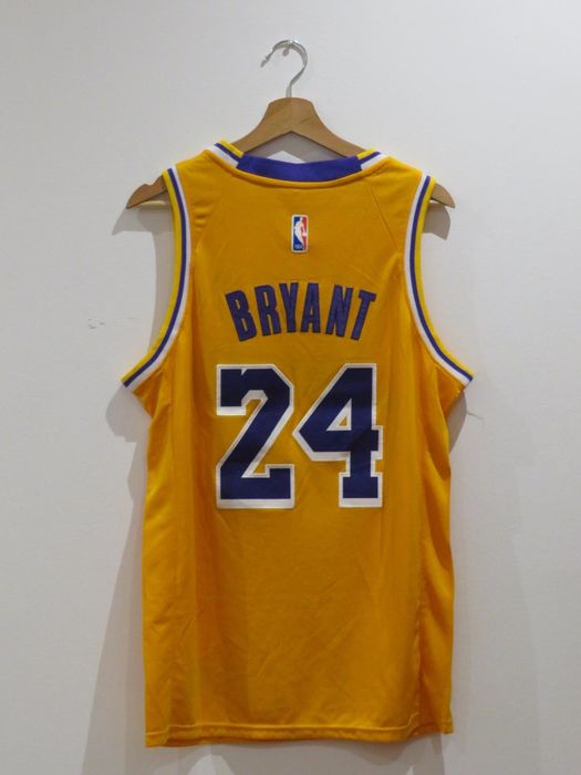 Jersey NBA Kobe Bryant | Lakers Amarela | Swingman NOVA | Tamanho M