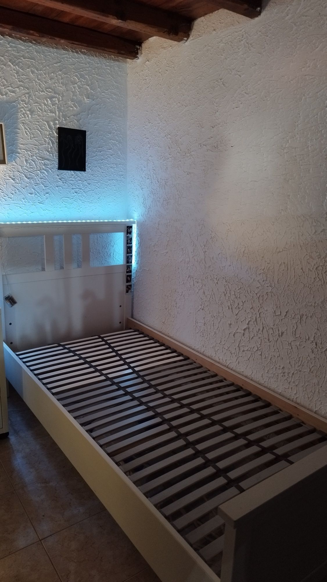 Vendo cama solteiro