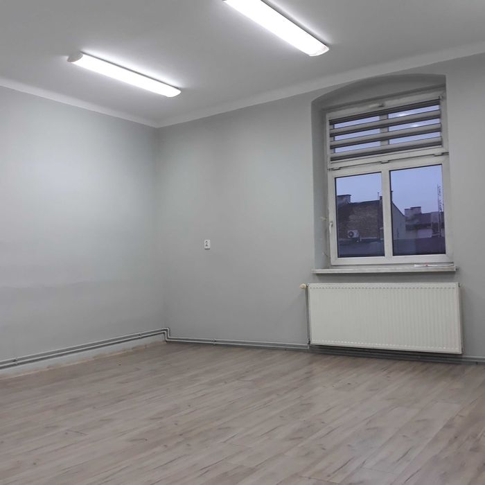 Lokal usługowy w ścisłym centrum Tomaszowa Maz.