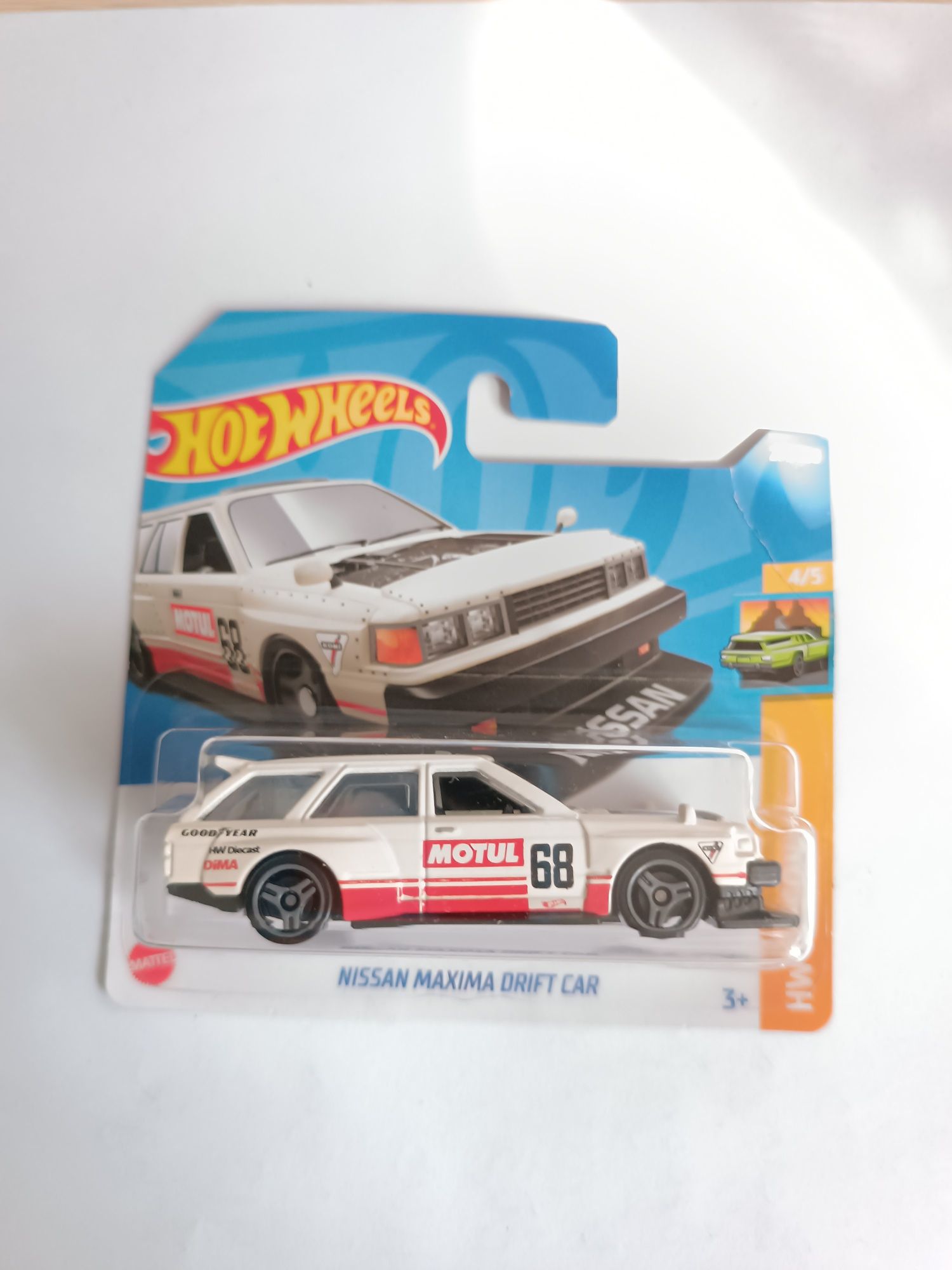 Hot wheels Nissan Maxima drift car