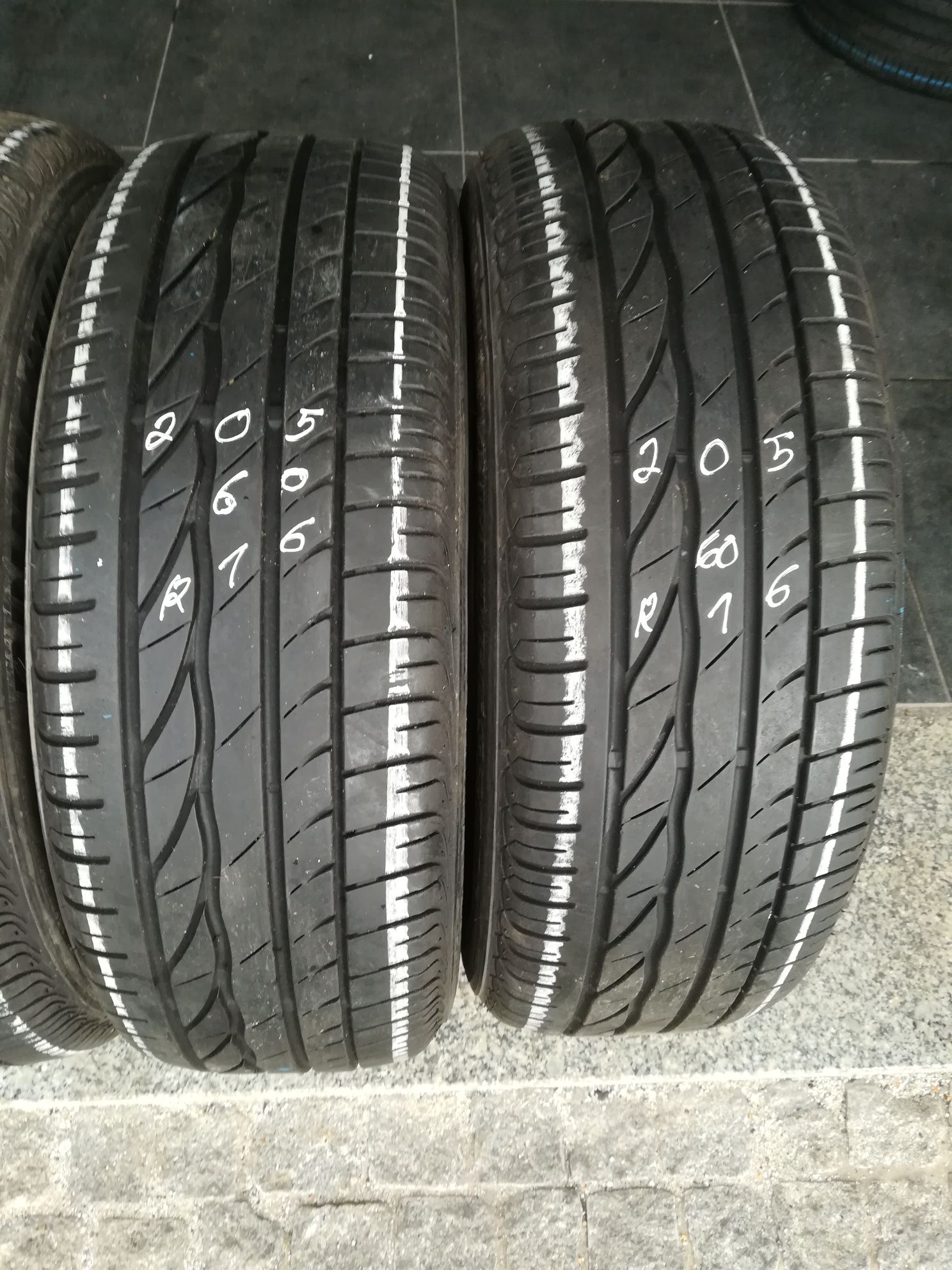 4 pneus 205 60 r16 Bridgestone