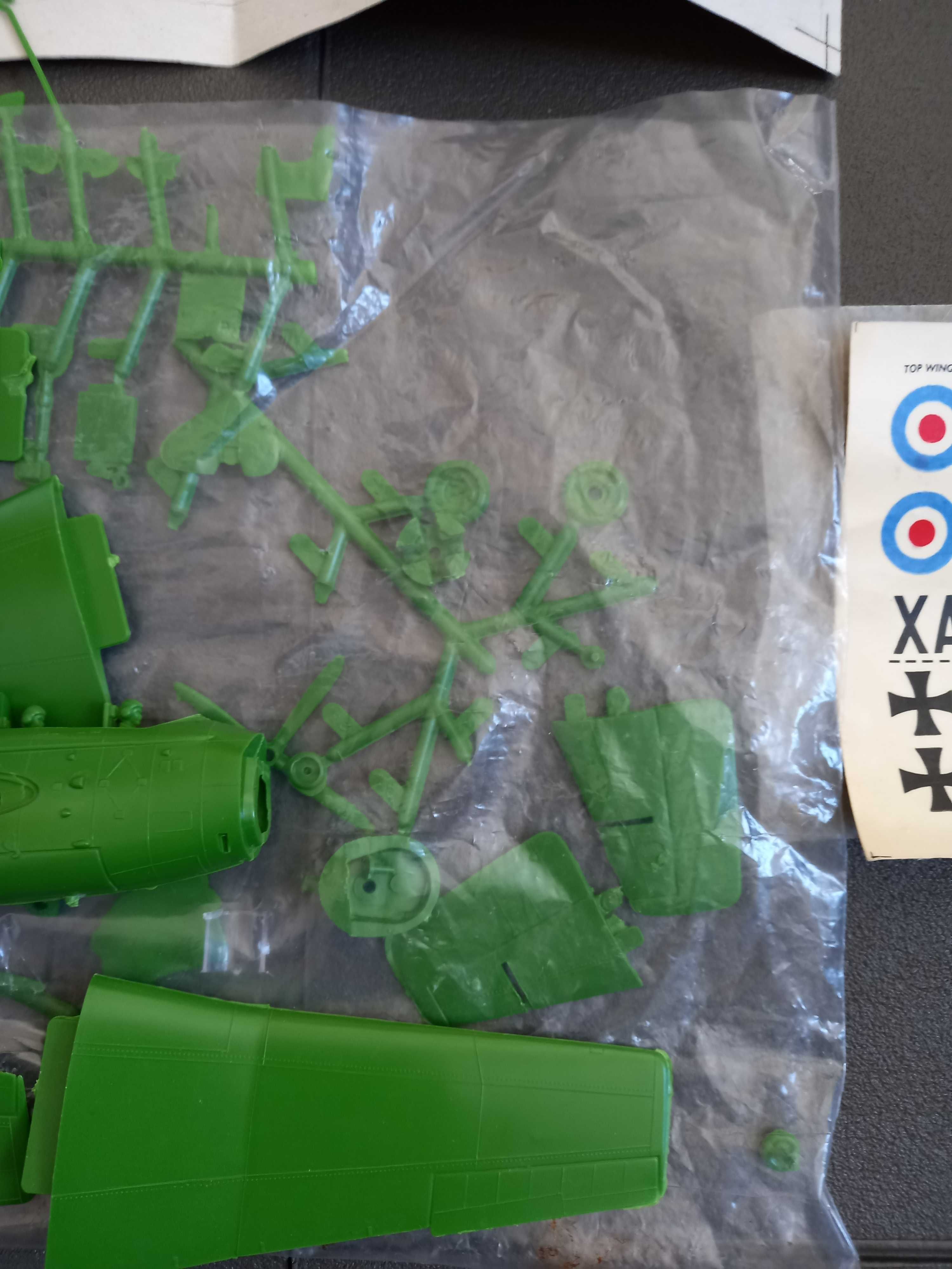 Model samolotu 1/72  Fairey  Gannet Mk4 produkcja ZSSR z lat 80-tych.