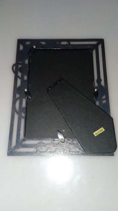 Moldura Vintage Folhas Ornamentadas Estanho