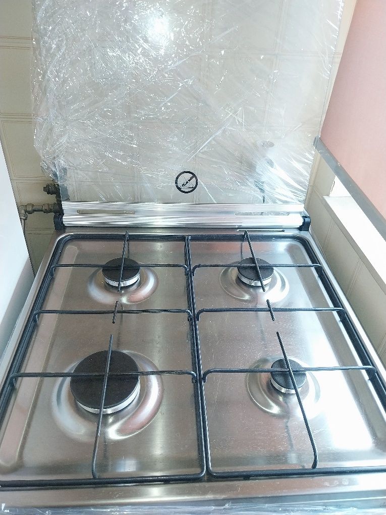 Fogão Indesit novo