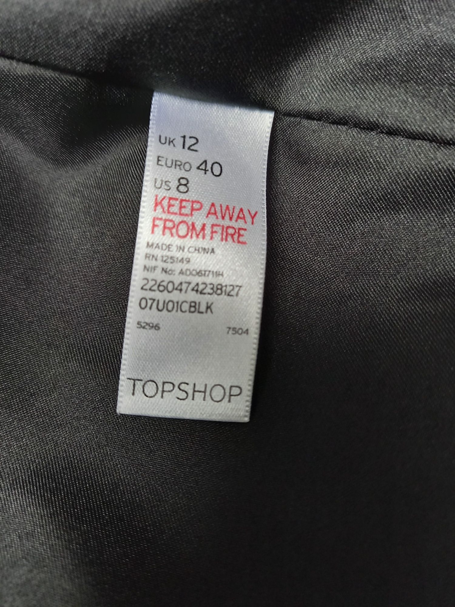 Kamizelka włochata damska czarna TOPSHOP  rozmiar 40 UK 12 USA 8