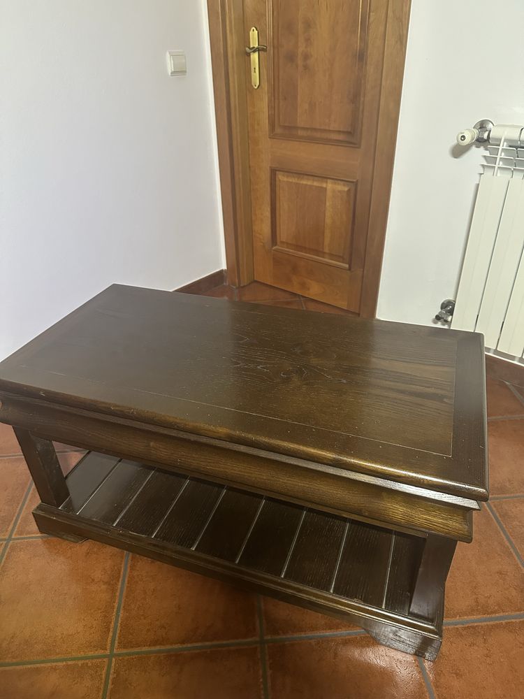 Mesa de Madeira (Castanho)
