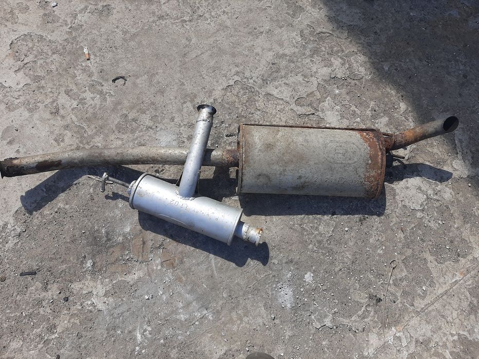Вихлопна на Рено 19-21 в сборі)
