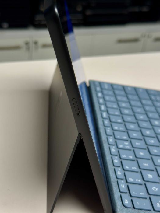 Tablet Microsoft Surface Go3 10,5" Wi-Fi LTE i3-8/256GB + Klawiatura!