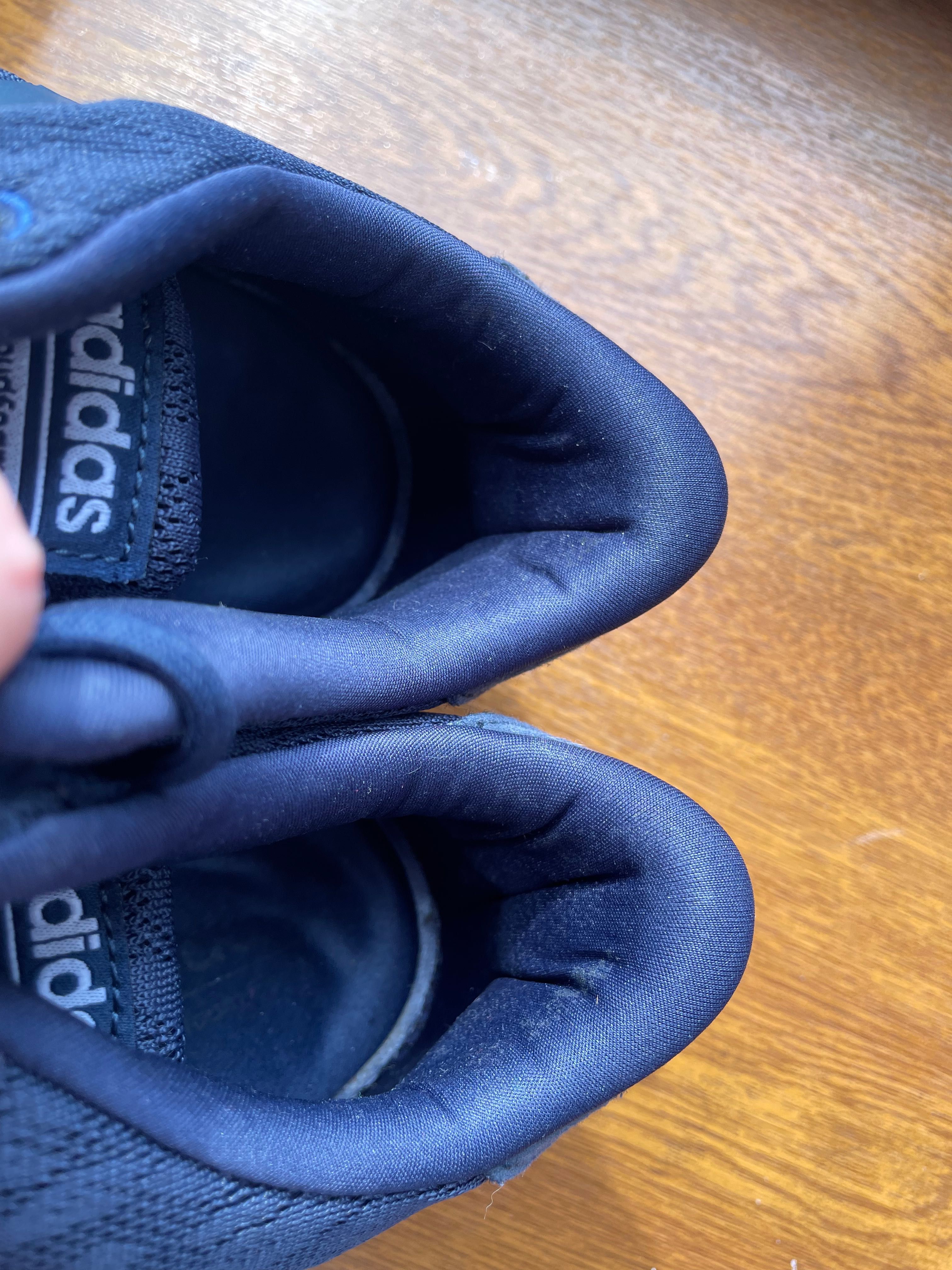 Adidas кроссовки женские легкие темно-синие оригинал 25,5 см