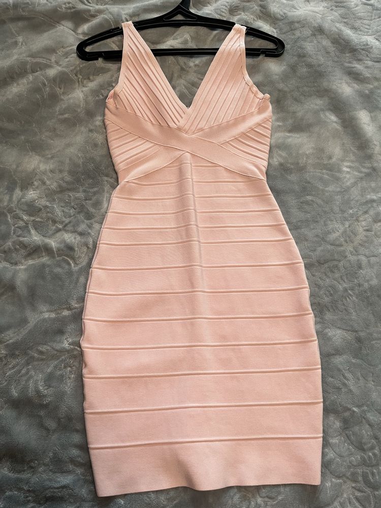 Платье Herve Leger