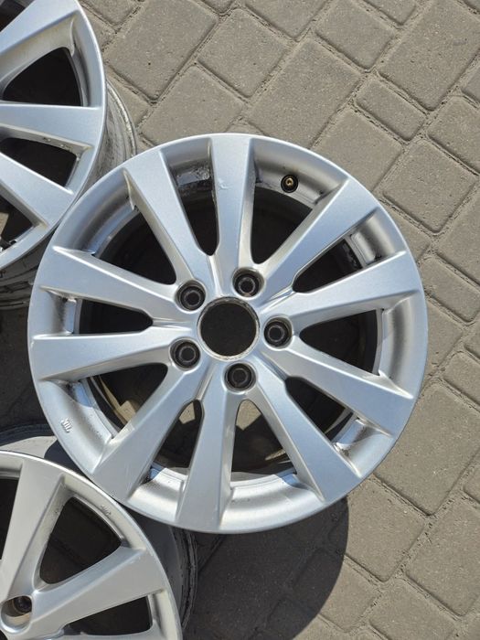 5 114.3 16 Honda Toyota lexus