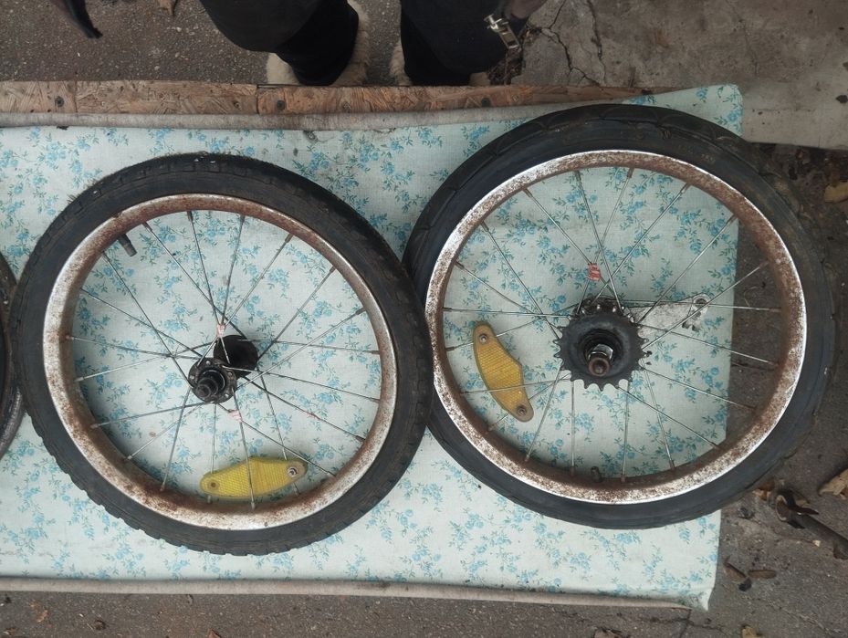 Колёса для тачки от детского велосипеда