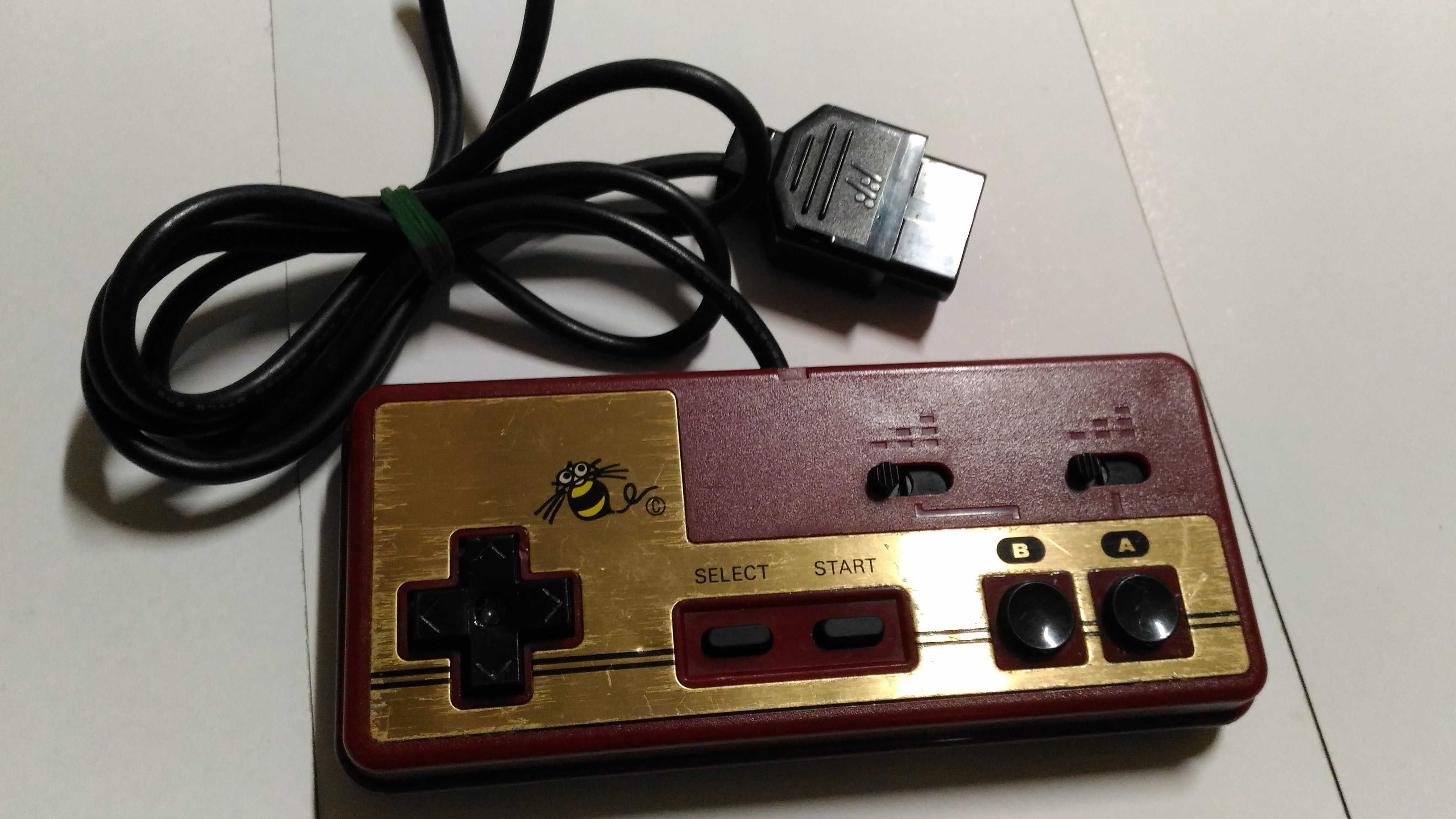 Джойстик Hudson Famicom