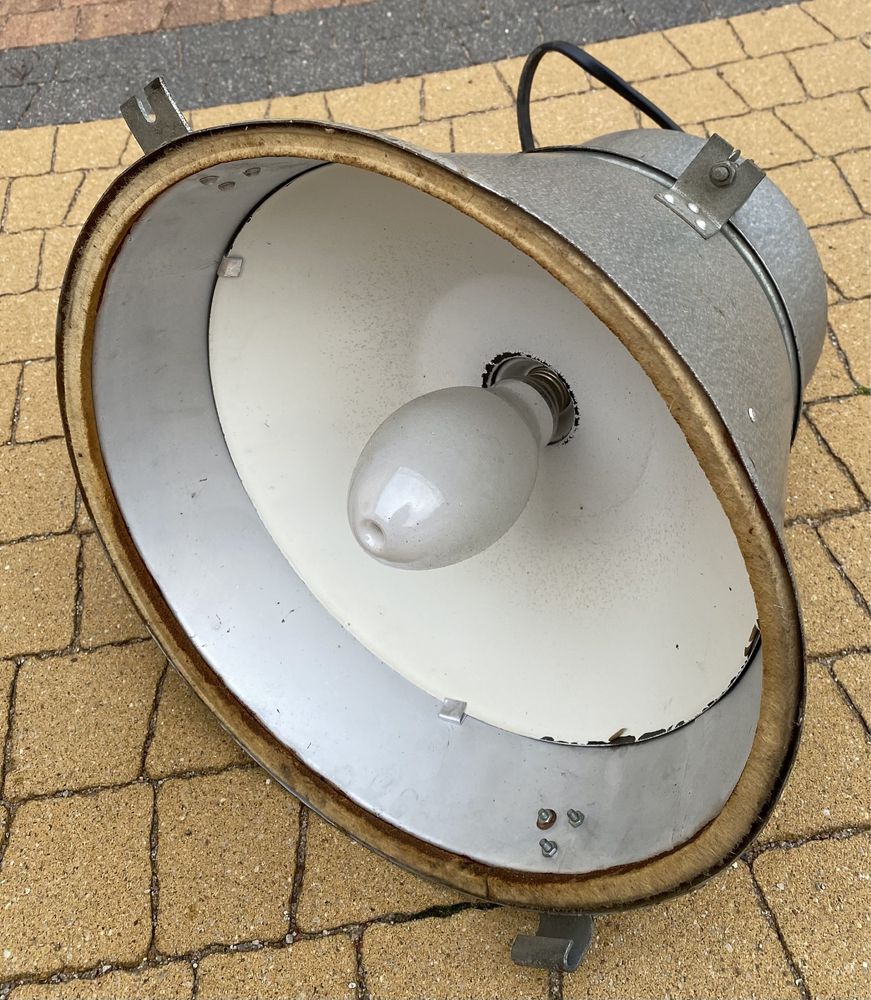 Lampa fabryczna ORP-125 EE PRL