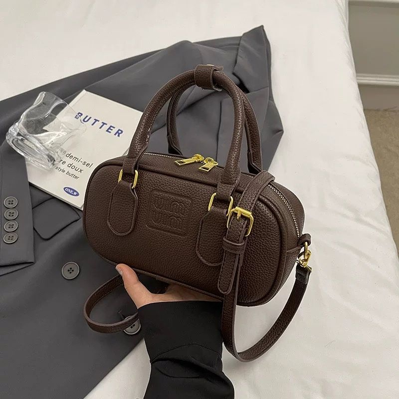 Вінтажна жіноча шкіряна сумка Miu Miu Leather Bag сумочка багет бежева