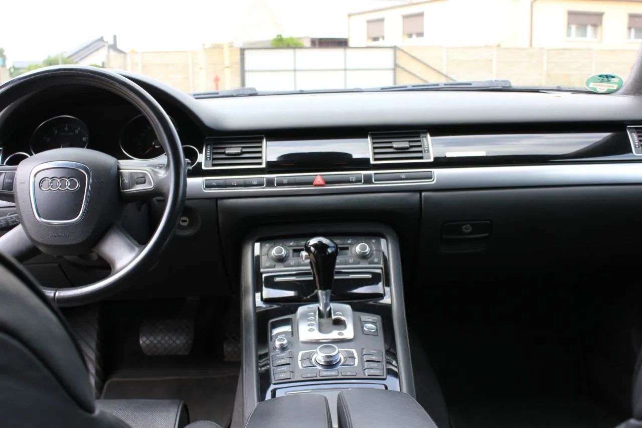 Audi A8 Audi A8 W12