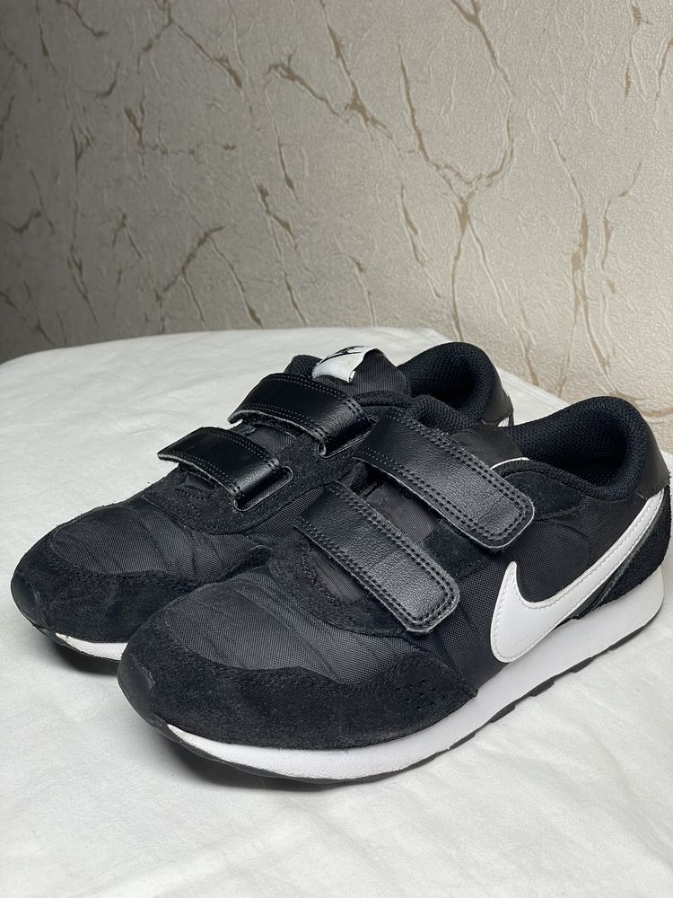 Кросівки Nike 35 р