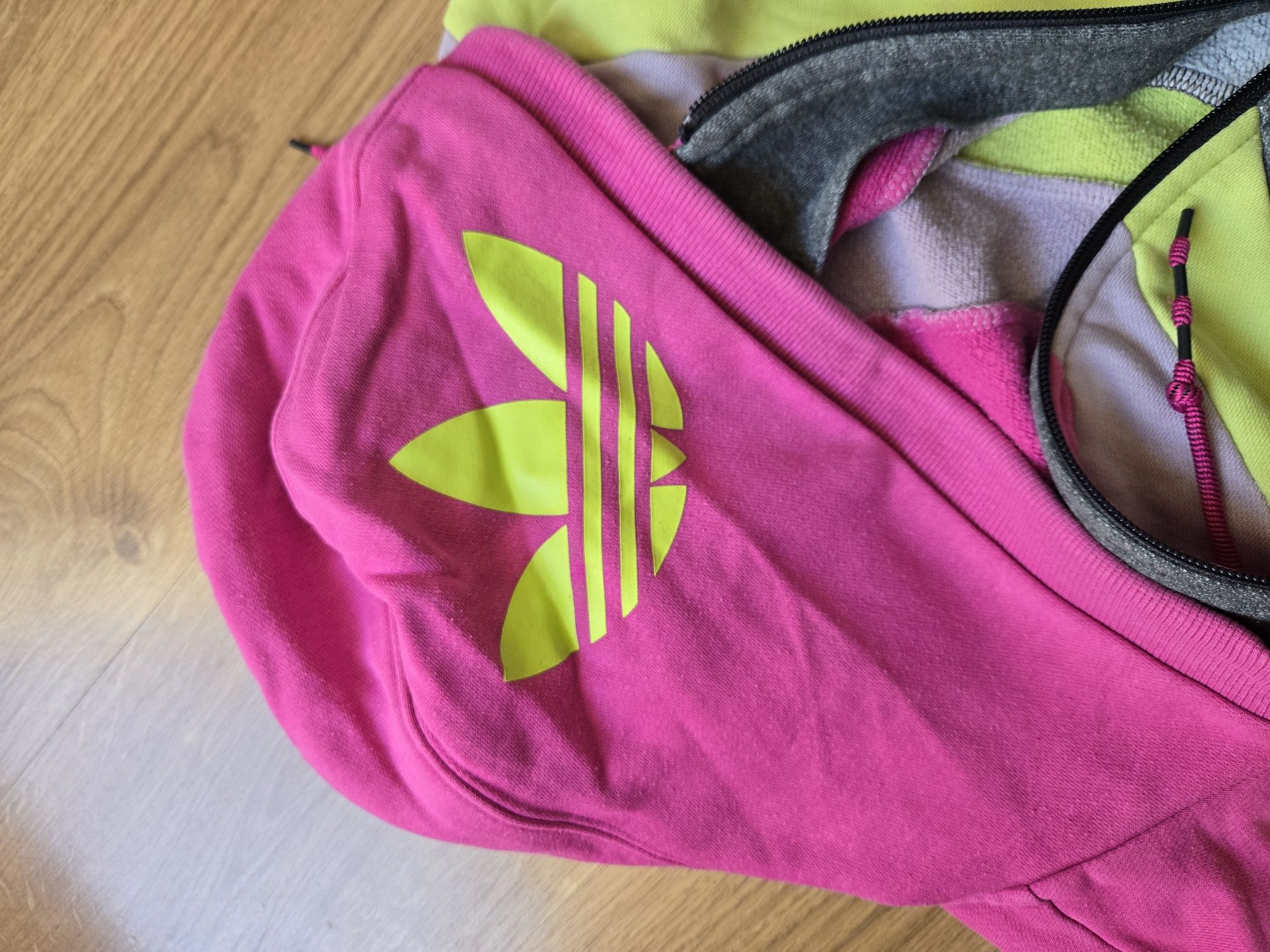 Bluza Adidas rozpinana na zamek szara różowa żółta bawełna rozm M