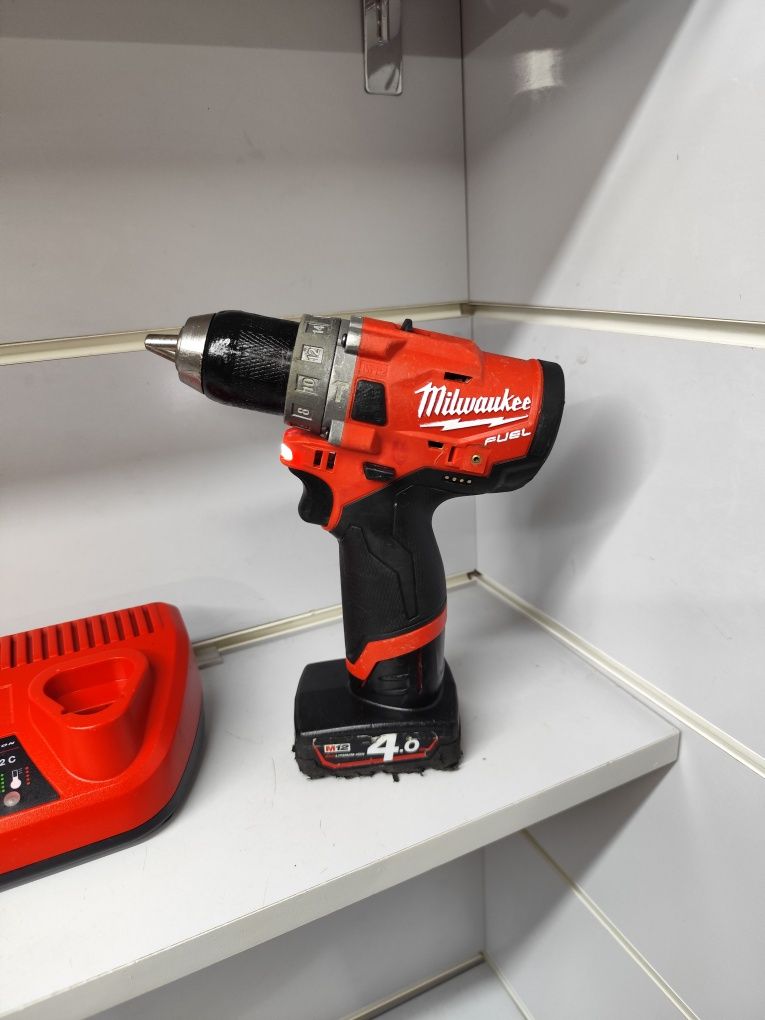 Milwaukee M12 FPD безщітковий акумуляторний шуруповерт ударом Мілвоке