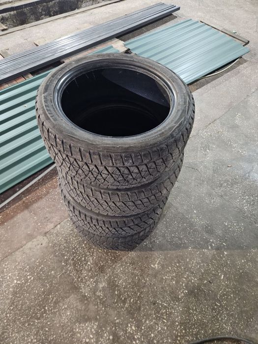 Зимові шини Bridgestone