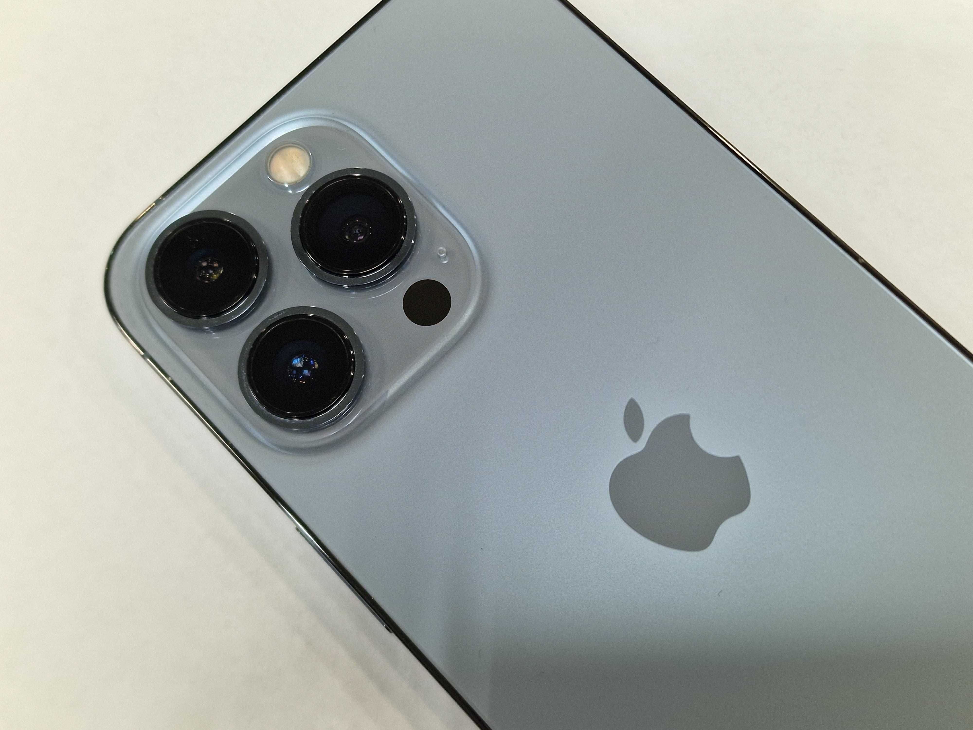 Iphone 13 PRO 128GB/ Sierra Blue/ Bat 84%/ Grade A-/ Gwarancja + ładow