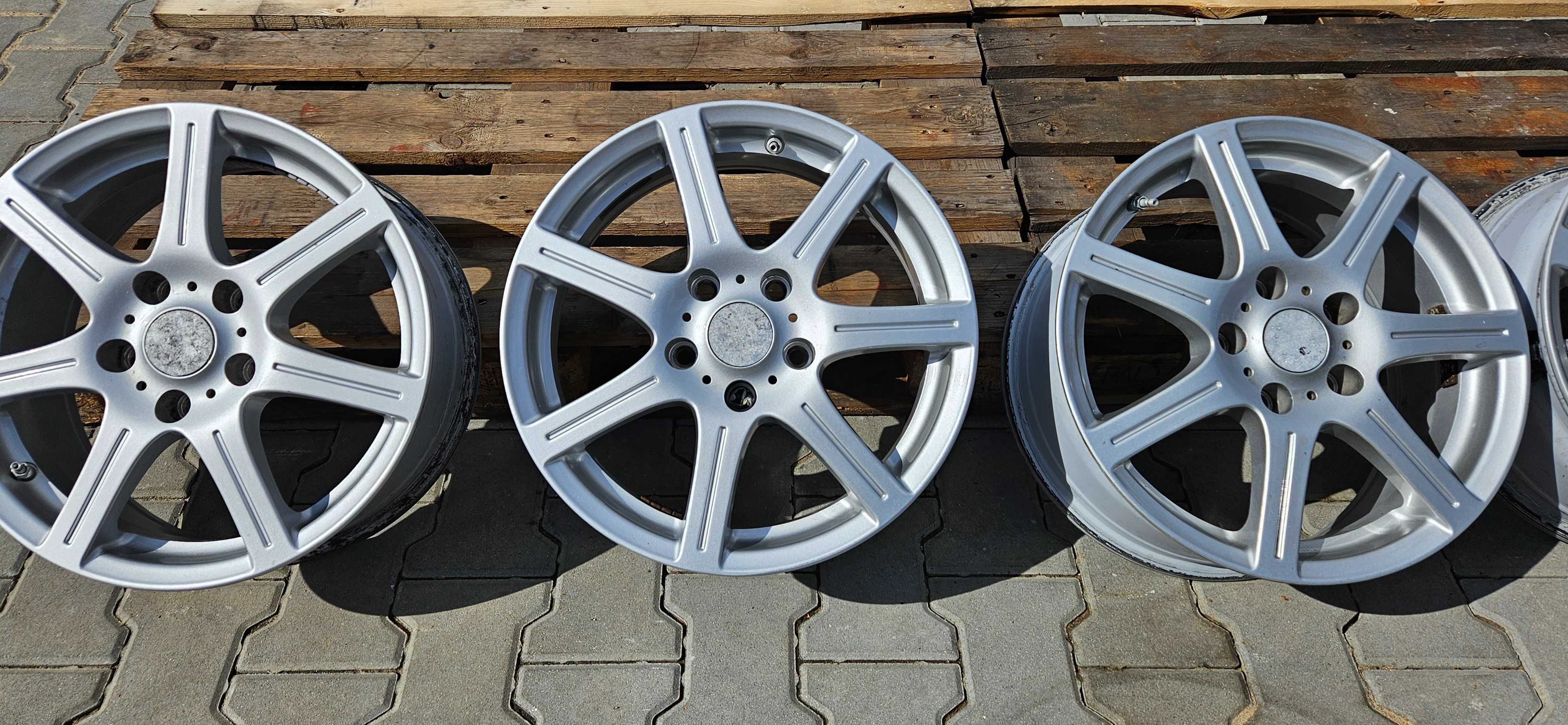Felgi InterAction 16 cali 6.5jx16 5x114.3 et40 Fi 70