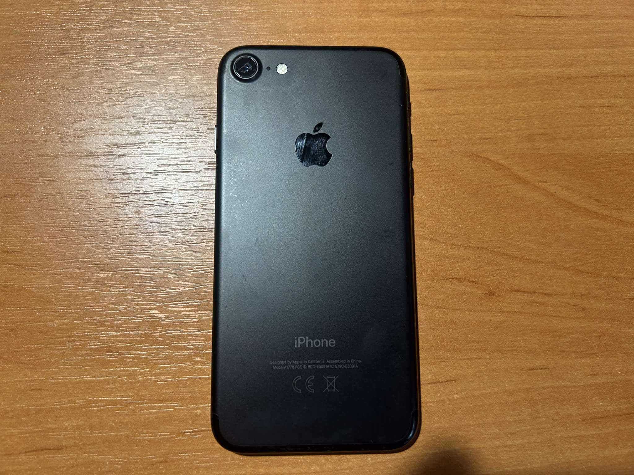 iPhone 7 czarny 32 GB