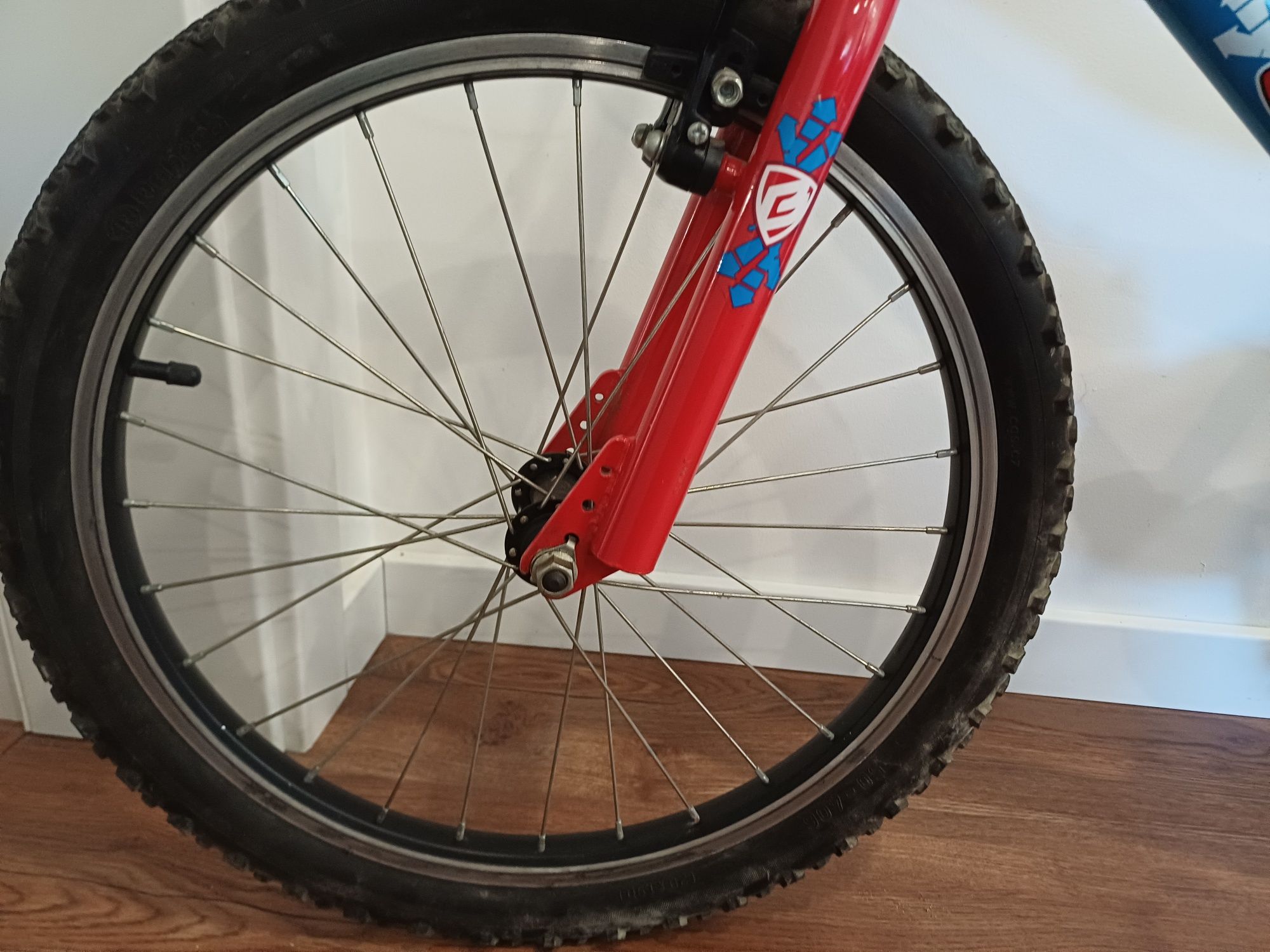 Bicicleta criança Berg - Roda 20 - Estimada e pronta a usar