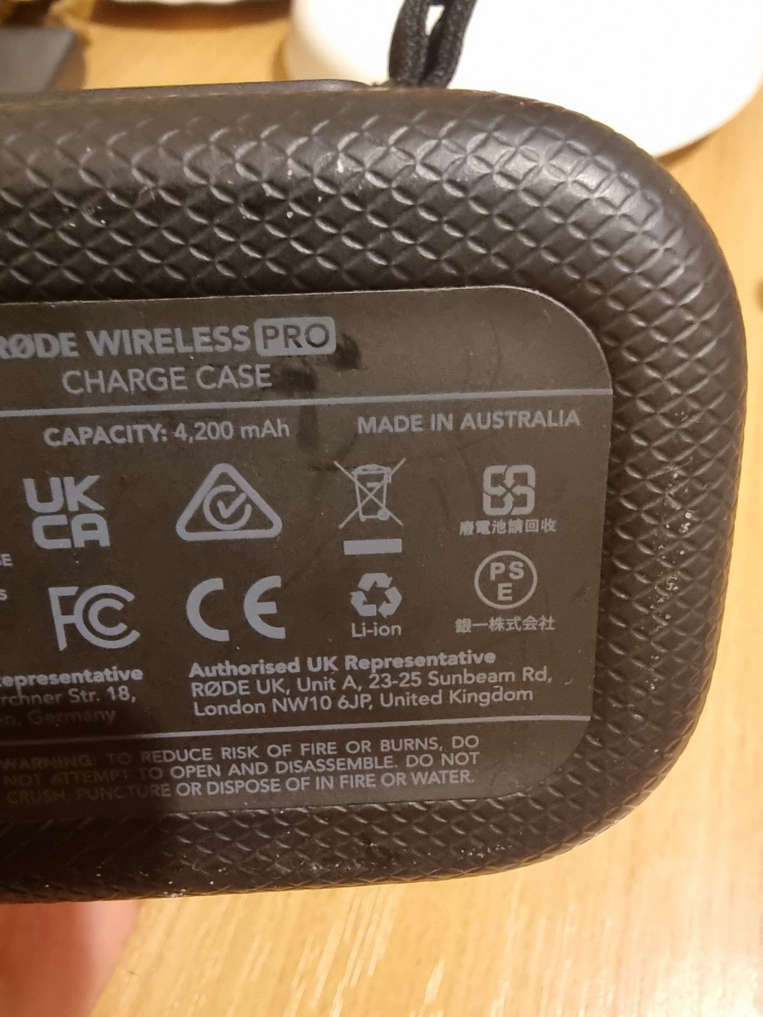 Etui ładujące RODE do systemu mikrofonowego Wireless pro