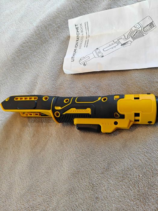 Elektryczny klucz zapadkowy 3/8 "wkrętarka bezprzewodowa 220n