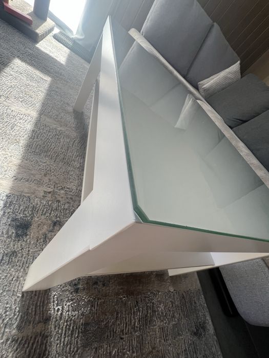Журнальний Стіл IKEA зі склом. Ідеальний стан